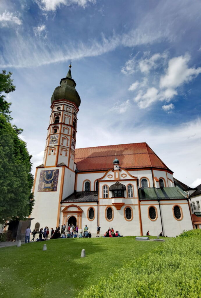 Die berühmte Wallfahrtskirche beim Kloster Andechs